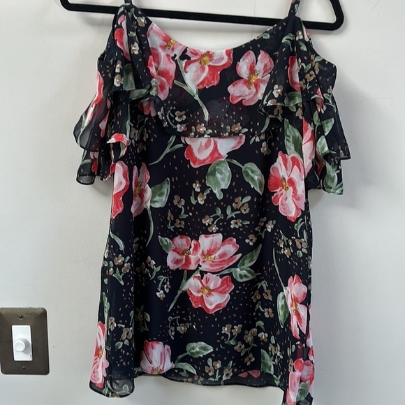 Cabi Fairytale Floral Flutter Sleeve Exposed Shoulder Black Pink Cami Blouse - Picture 7 of 7